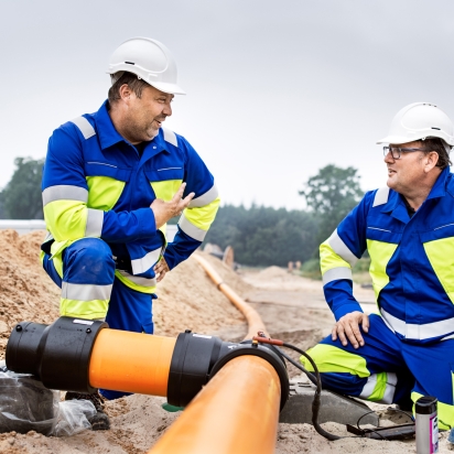 Rohrleitungsbauer bei der Arbeit